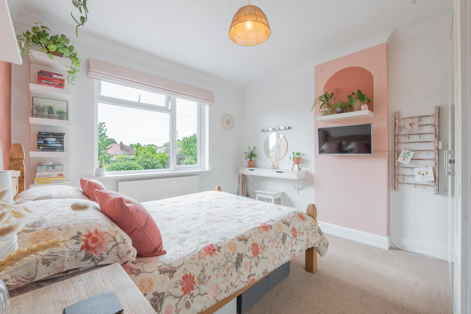 Timberdine Avenue, Worcester